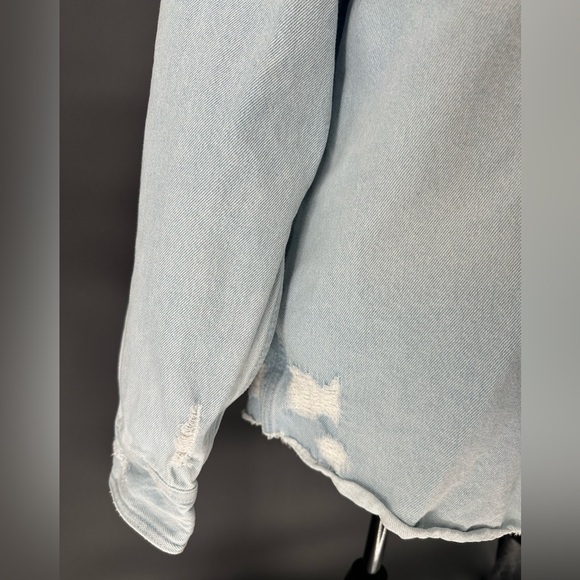 Zara Relaxed Fit Denim Distressed Ripped Jean Jacket Size XL - Picture 5 of 11